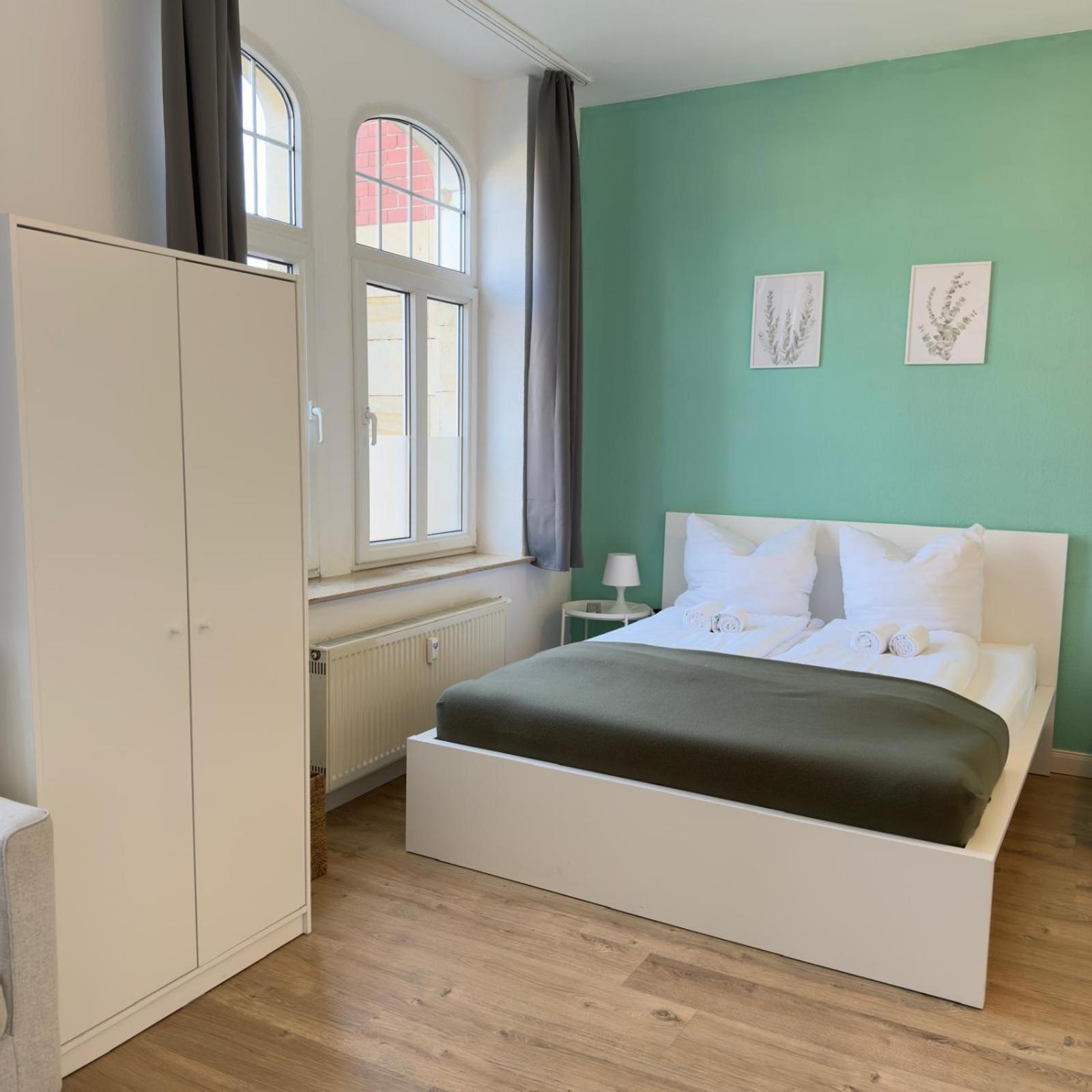 Raha Apartments - Modernes Studio-Apartment - Hbf - Gratis Parkplatz Erfurt Dış mekan fotoğraf