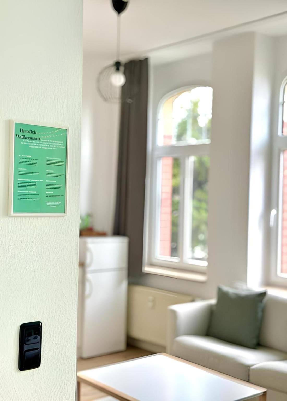 Raha Apartments - Modernes Studio-Apartment - Hbf - Gratis Parkplatz Erfurt Dış mekan fotoğraf