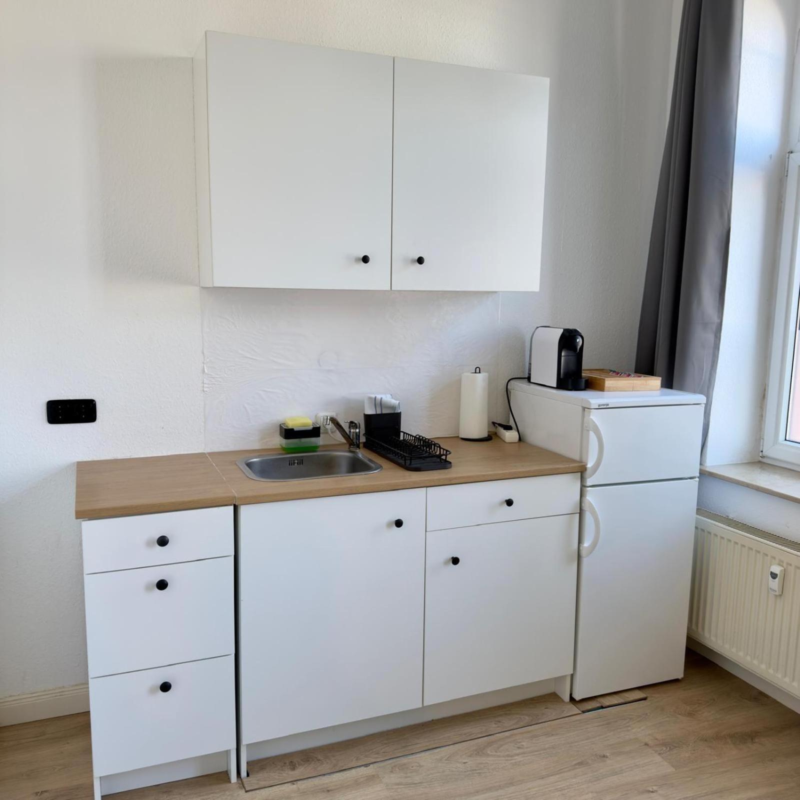 Raha Apartments - Modernes Studio-Apartment - Hbf - Gratis Parkplatz Erfurt Dış mekan fotoğraf