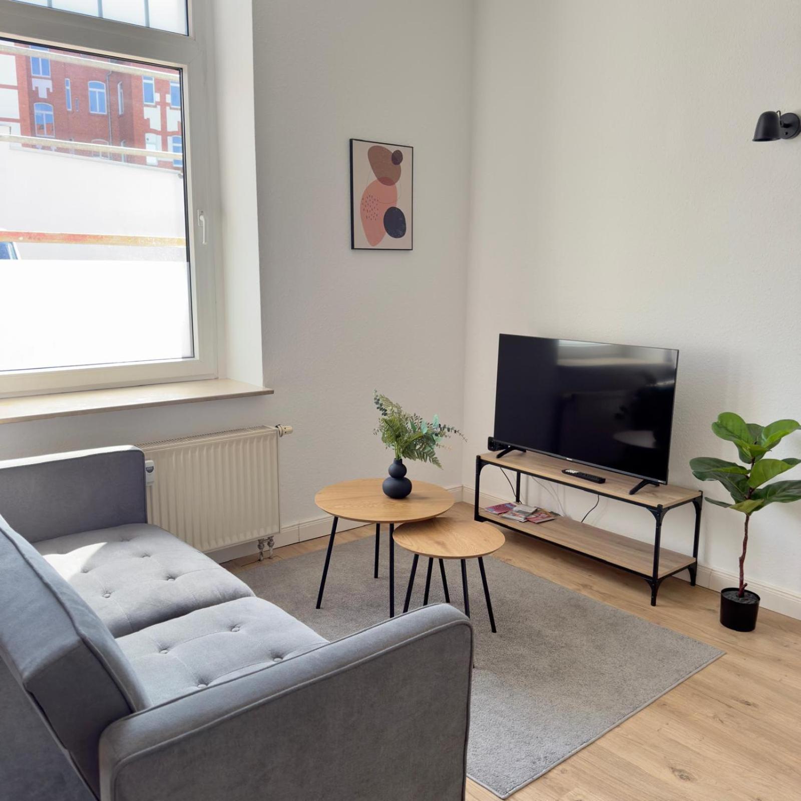 Raha Apartments - Modernes Studio-Apartment - Hbf - Gratis Parkplatz Erfurt Dış mekan fotoğraf